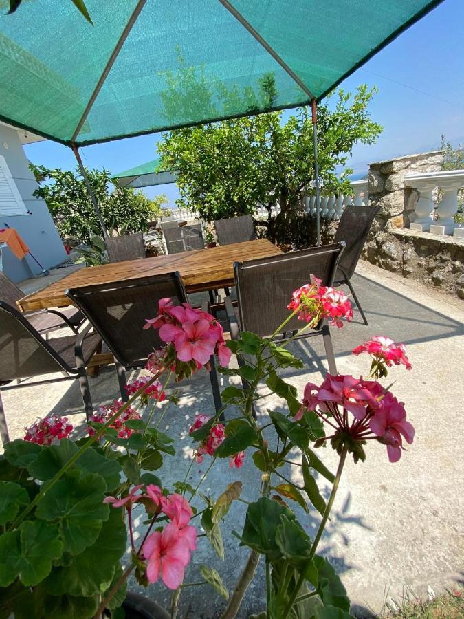 Vila Mare Mateo 사밀 외부 사진